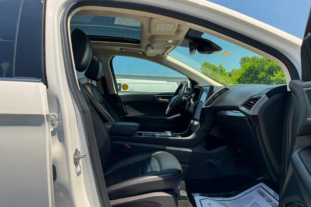 Certified 2023 Ford Edge SEL w/ Convenience Package AWD/4WD image 13