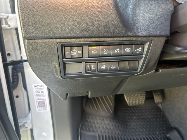 Used 2025 Toyota Tundra SR5 w/ SR5 Premium Package AWD/4WD image 16