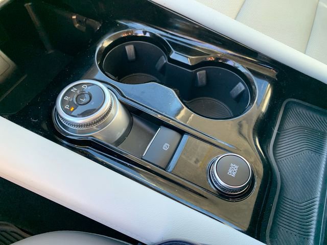 Certified 2025 Ford Explorer Platinum w/ LUX Leather Package image 29