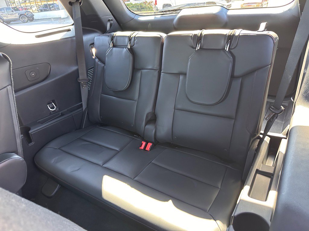 Certified 2025 Ford Explorer ST-Line image 14