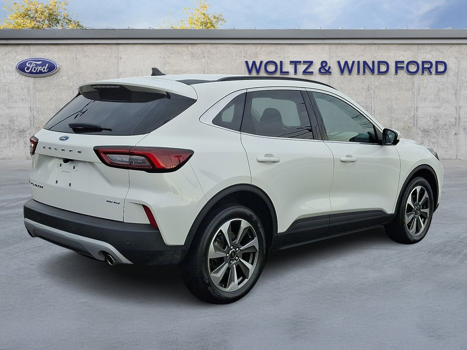 Certified 2023 Ford Escape Platinum image 4