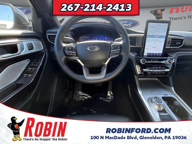 Certified 2024 Ford Explorer Platinum w/ Technology Package AWD/4WD image 10