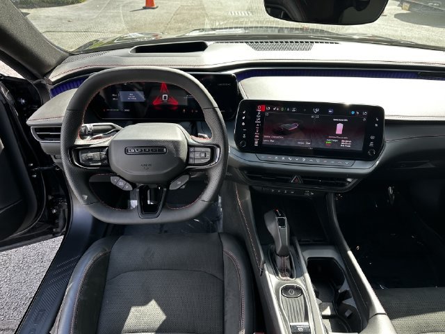 Used 2024 Dodge Charger Daytona Scat Pack w/ Plus Group AWD/4WD image 13