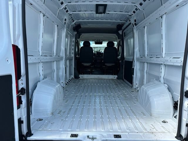Used 2026 RAM ProMaster 2500 w/ Convenience Group FWD image 8