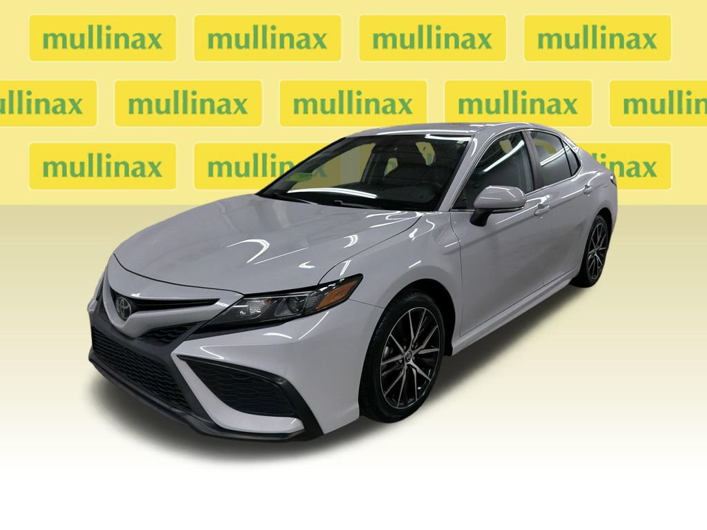 Used 2024 Toyota Camry SE FWD image 14
