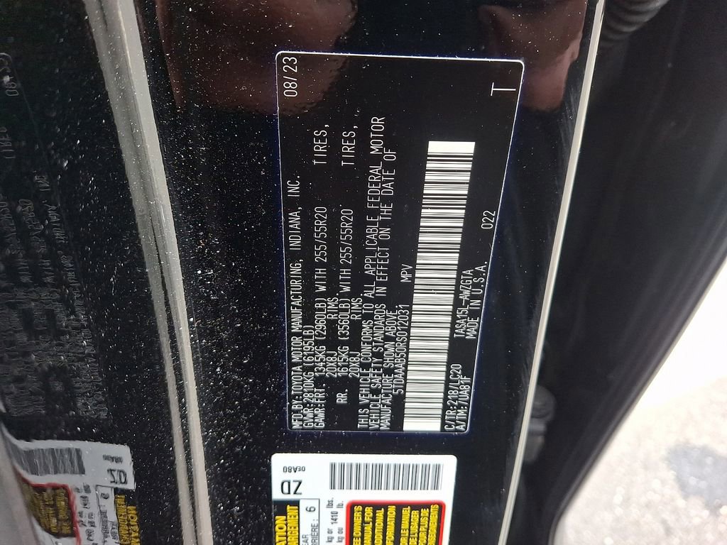 Used 2024 Toyota Grand Highlander Limited image 30