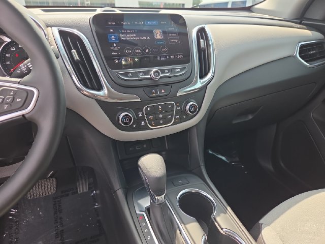 Used 2023 Chevrolet Equinox LT FWD image 17