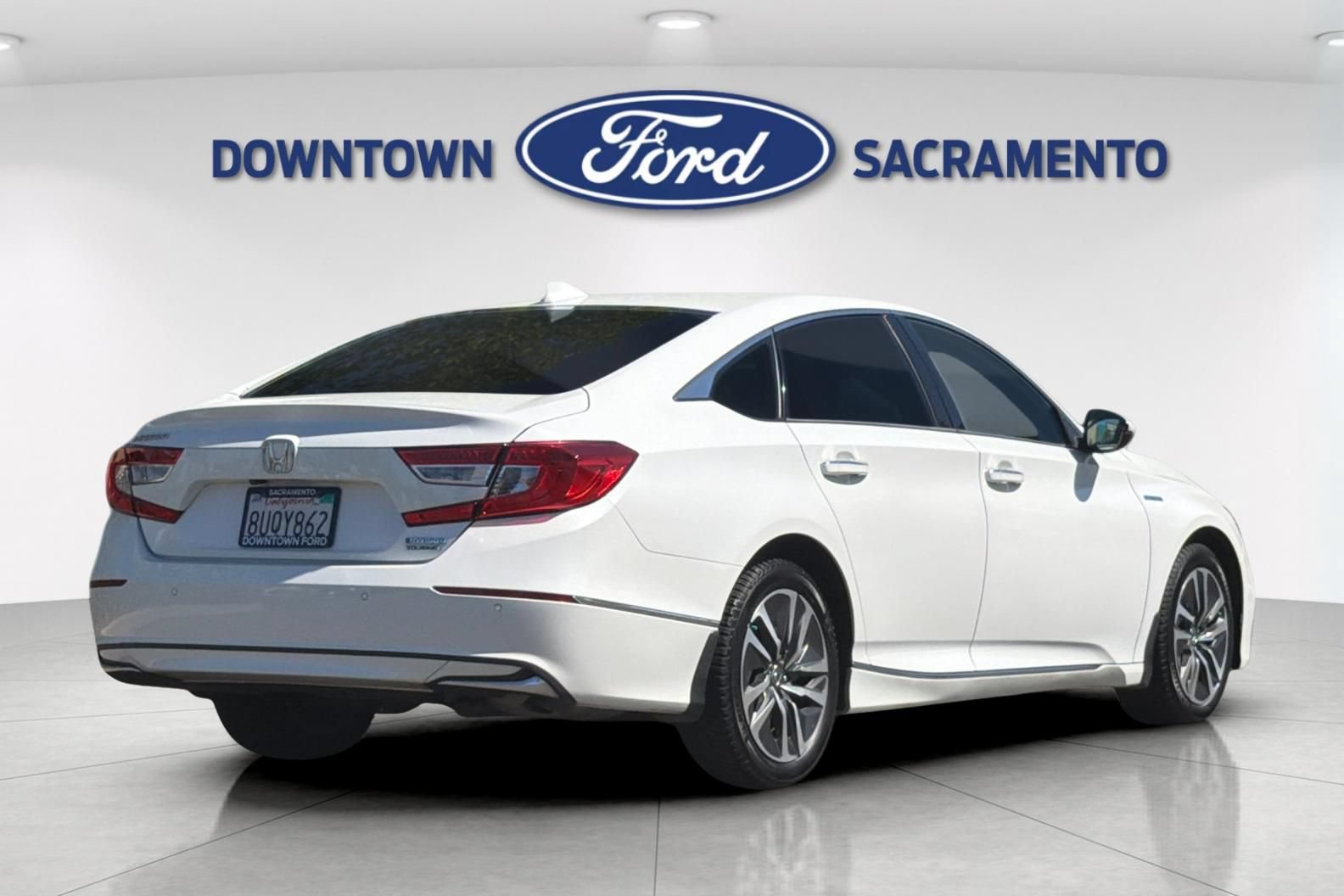 Used 2019 Honda Accord Touring image 3