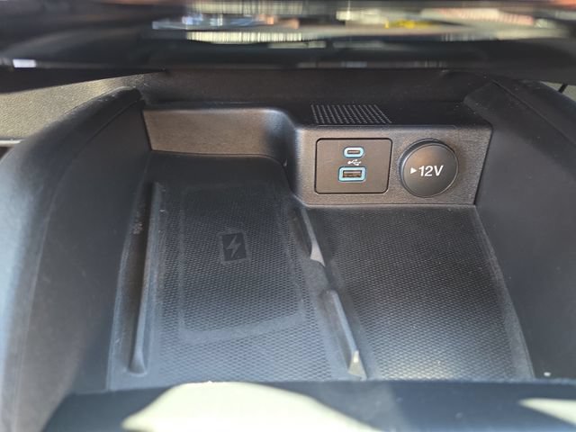 Certified 2023 Ford Escape ST-Line Elite w/ Premium Technology Package AWD/4WD image 25