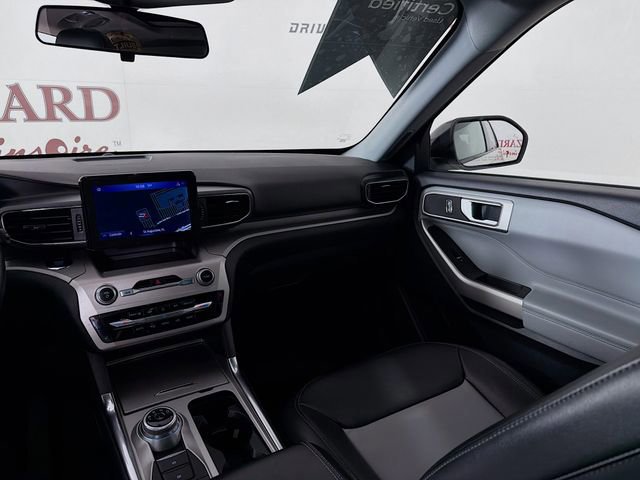 Certified 2022 Ford Explorer XLT w/ Equipment Group 202A image 29
