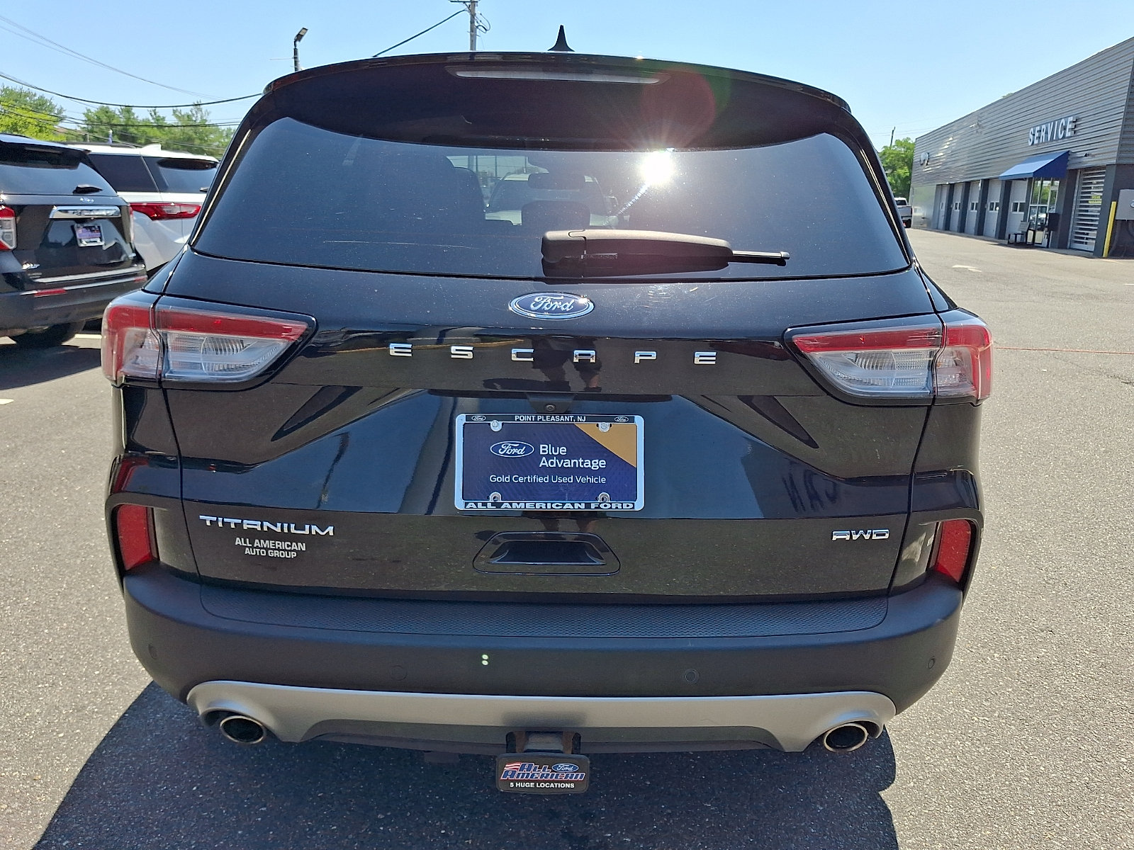 Certified 2022 Ford Escape Titanium w/ Titanium Elite Package AWD/4WD image 9