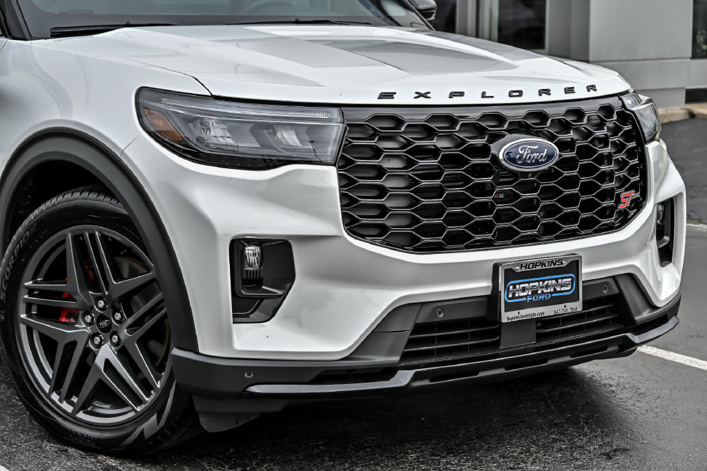 Certified 2025 Ford Explorer ST w/ Sun And Sound Package AWD/4WD image 2