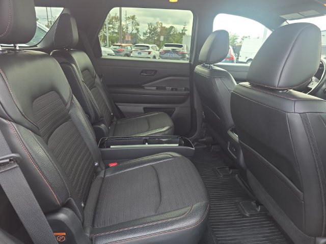 Used 2023 Nissan Pathfinder Rock Creek AWD/4WD image 18