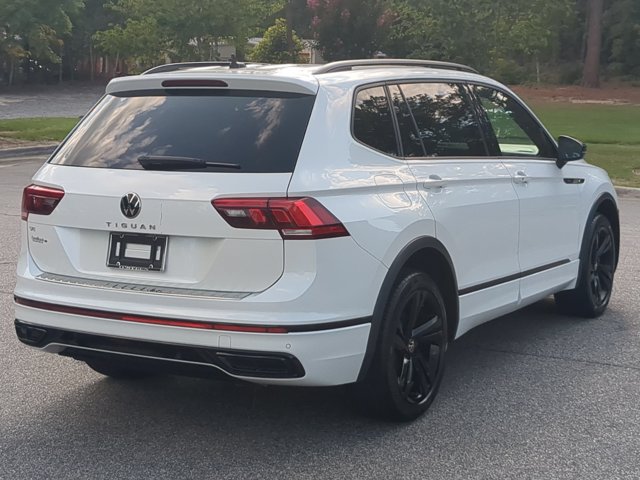 Used 2023 Volkswagen Tiguan SE R-Line FWD image 4
