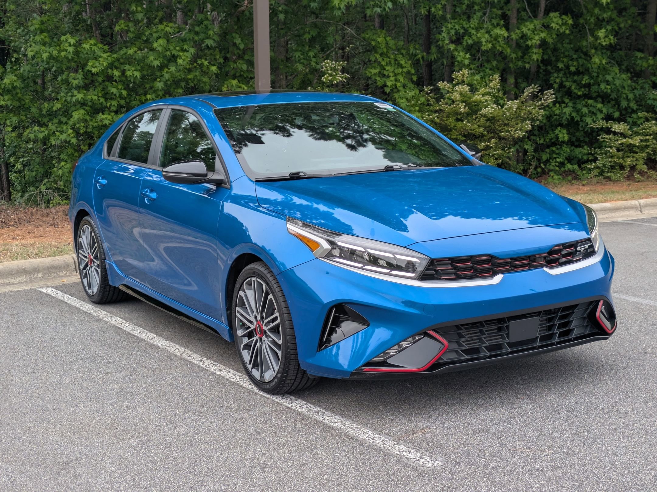 Used 2023 Kia Forte GT w/ GT2 Package FWD image 2