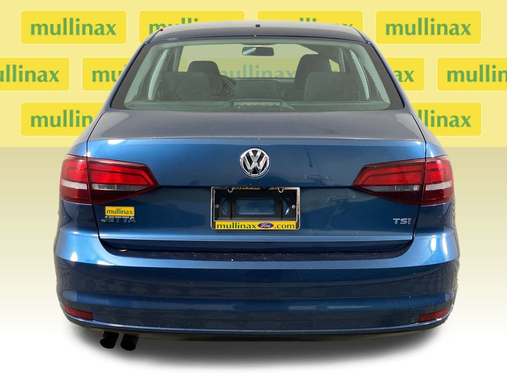 Used 2017 Volkswagen Jetta S image 4
