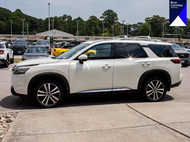 Used 2024 Nissan Pathfinder Platinum FWD image 3
