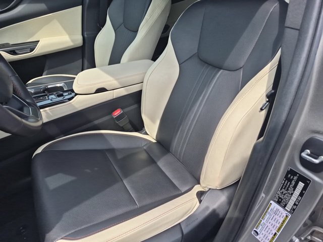 Used 2024 Lexus NX 250 FWD w/ Towing Package (2000 Lbs) image 16