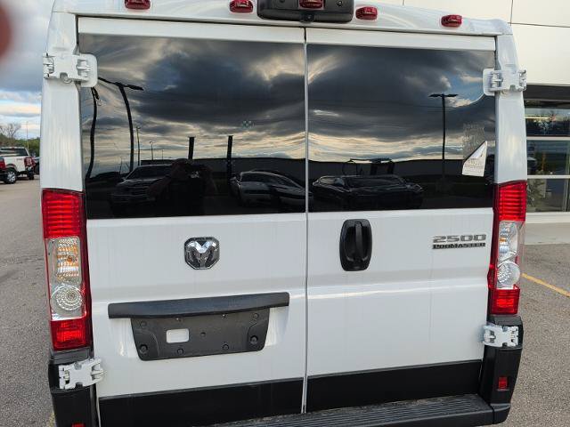 Used 2025 RAM ProMaster 2500 w/ U-Haul Equipment Group FWD image 4