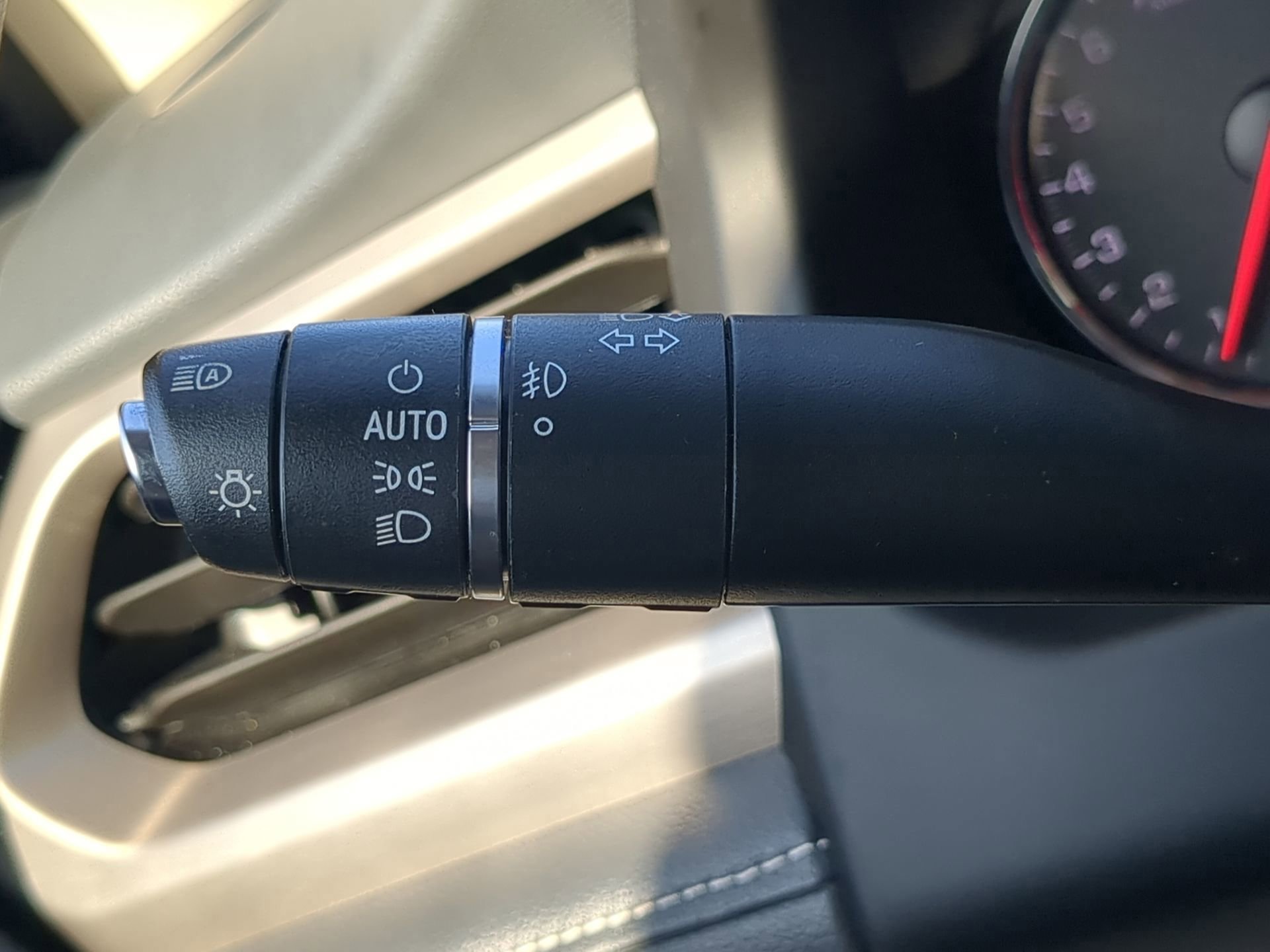 Used 2020 GMC Acadia Denali image 57