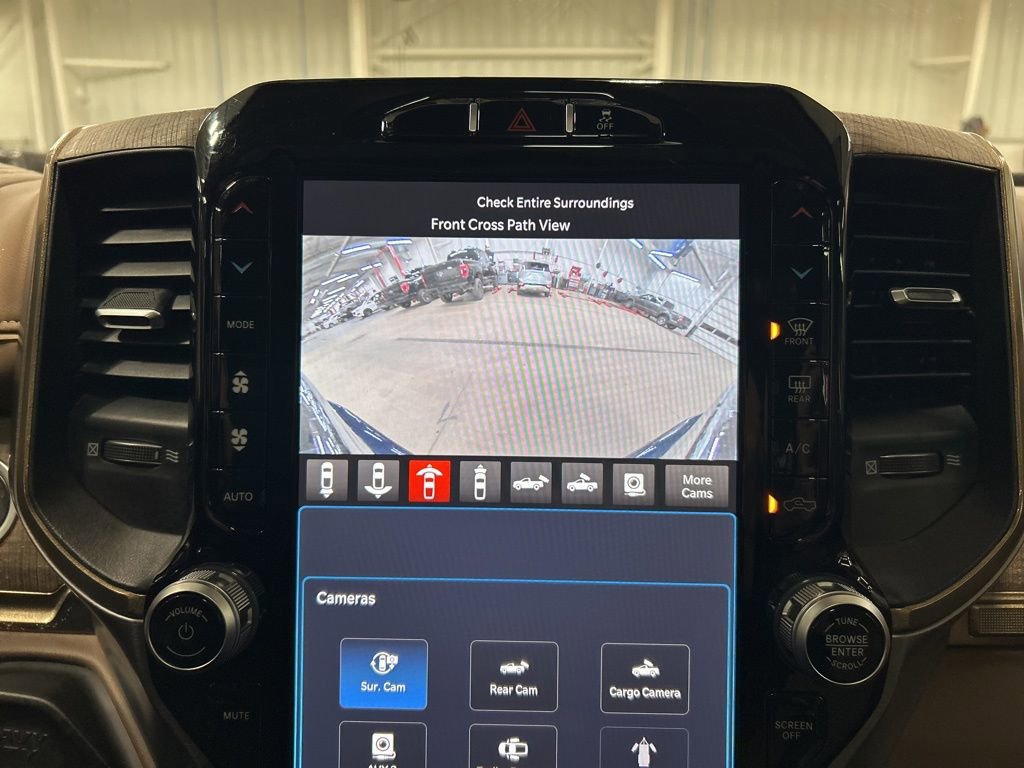 Used 2024 RAM 3500 Limited w/ Towing Technology Group image 17