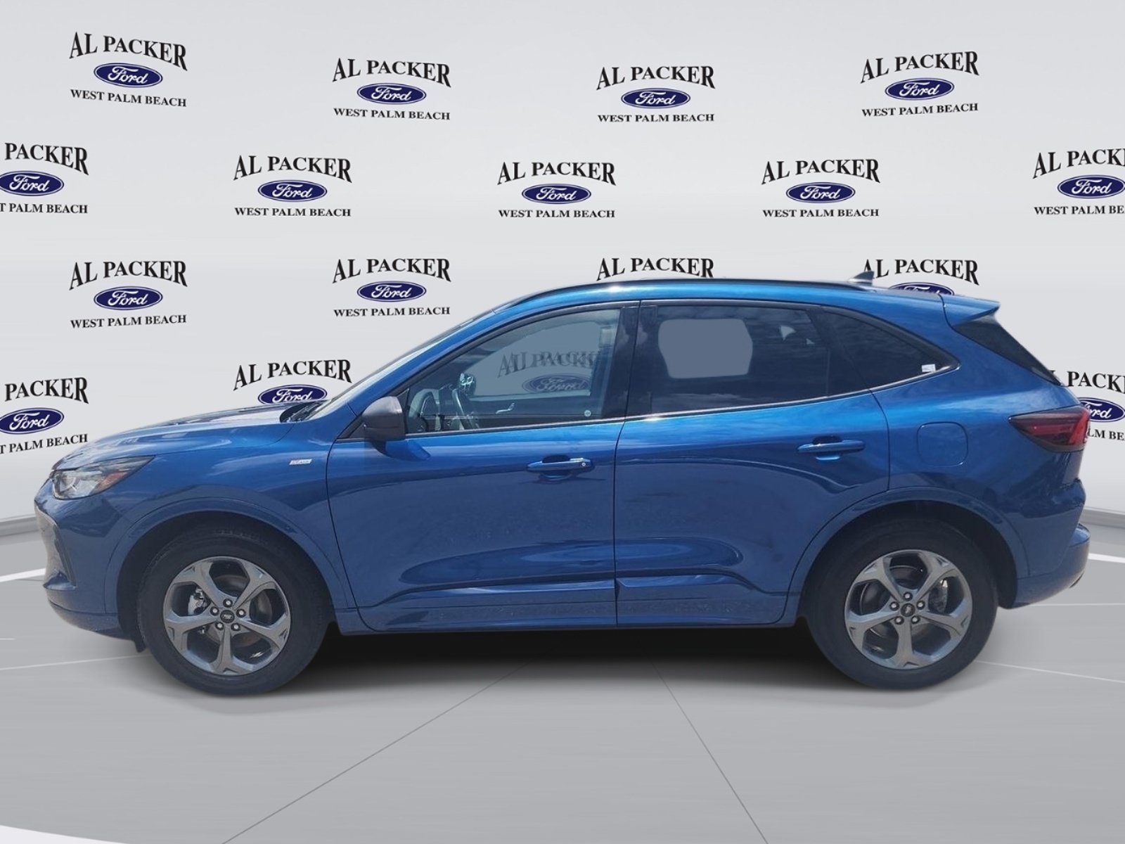 Certified 2023 Ford Escape ST-Line w/ Tech Pack #1 AWD/4WD image 2