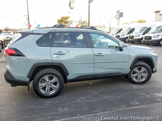 Used 2022 Toyota RAV4 XLE w/ Convenience Package AWD/4WD image 9
