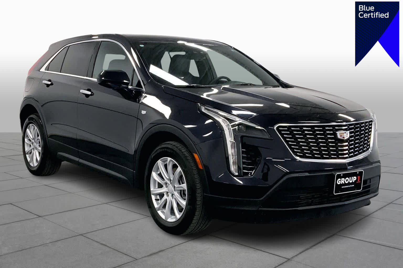 Used 2023 Cadillac XT4 Luxury w/ Cold Weather Package image 1
