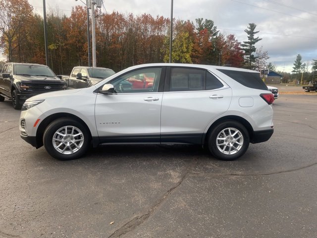 Used 2022 Chevrolet Equinox LT image 2