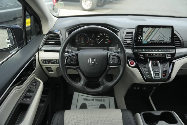 Used 2025 Honda Odyssey Elite image 24