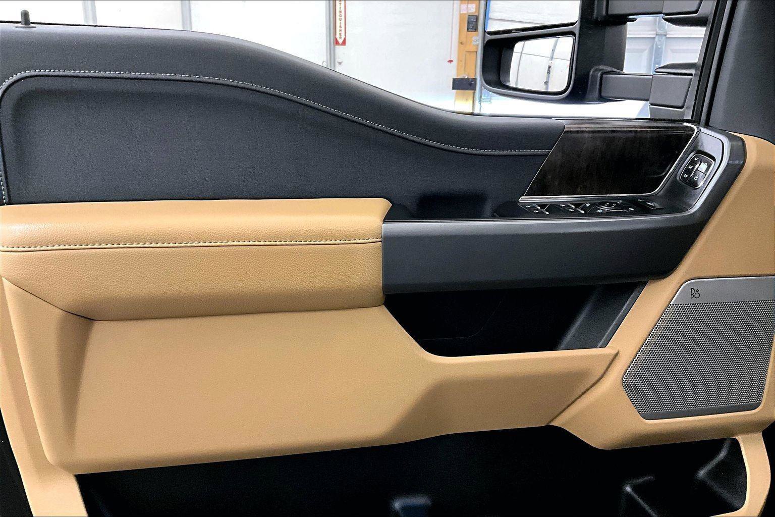 Certified 2025 Ford F250 Lariat w/ Lariat Ultimate Package image 22