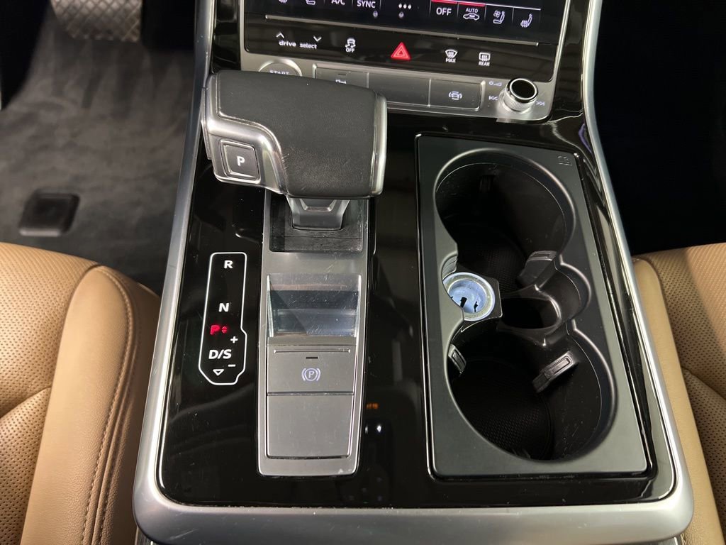 Used 2020 Audi Q7 3.0T Prestige image 16