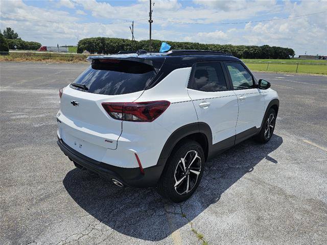 Used 2023 Chevrolet TrailBlazer RS w/ Convenience Package AWD/4WD image 5