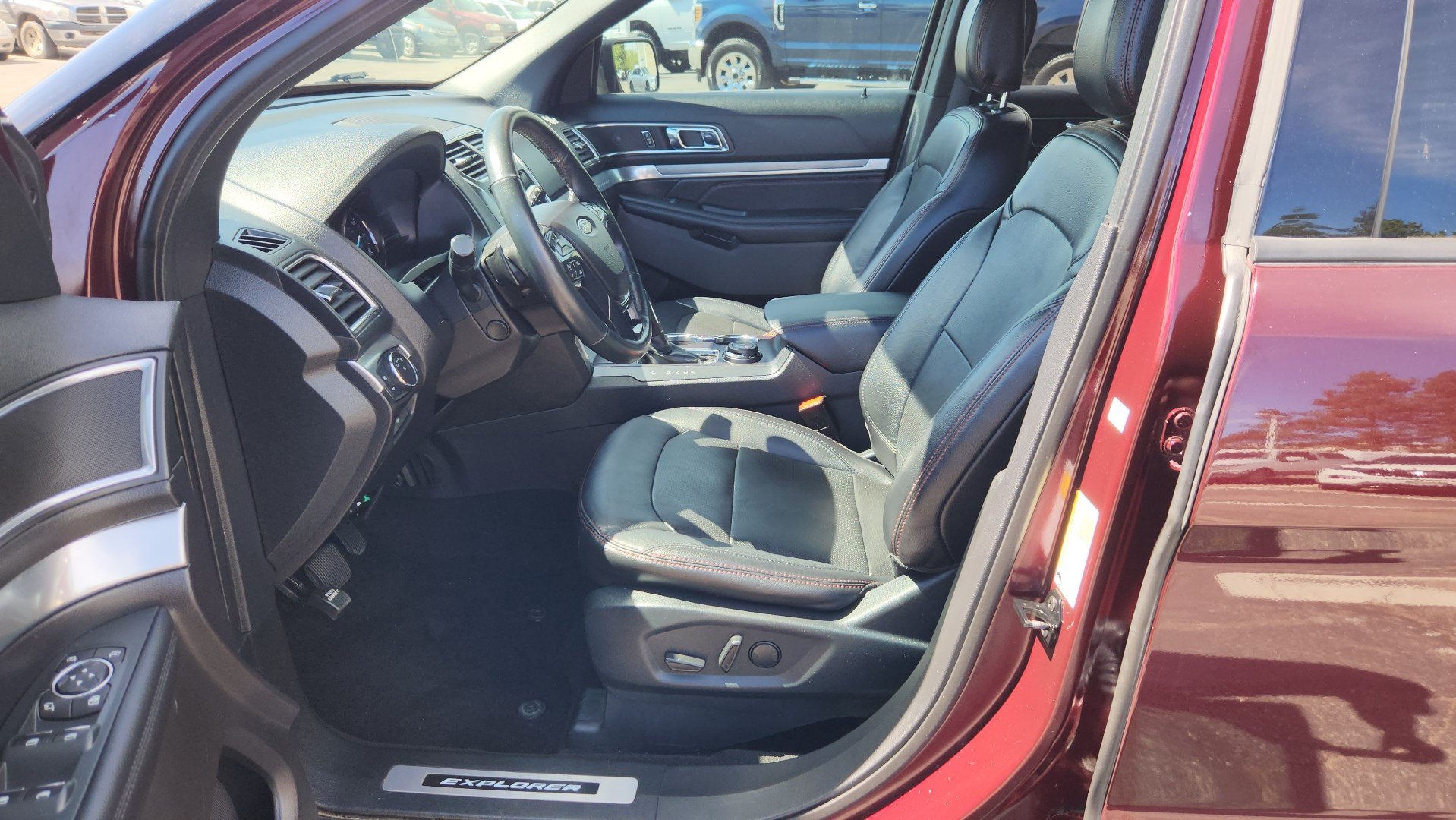 Certified 2019 Ford Explorer Sport w/ Equipment Group 401A AWD/4WD image 18