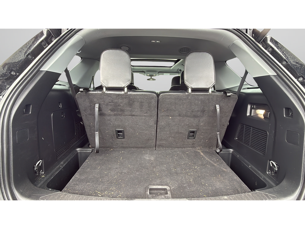 Certified 2024 Ford Explorer XLT w/ Equipment Group 202A AWD/4WD image 9