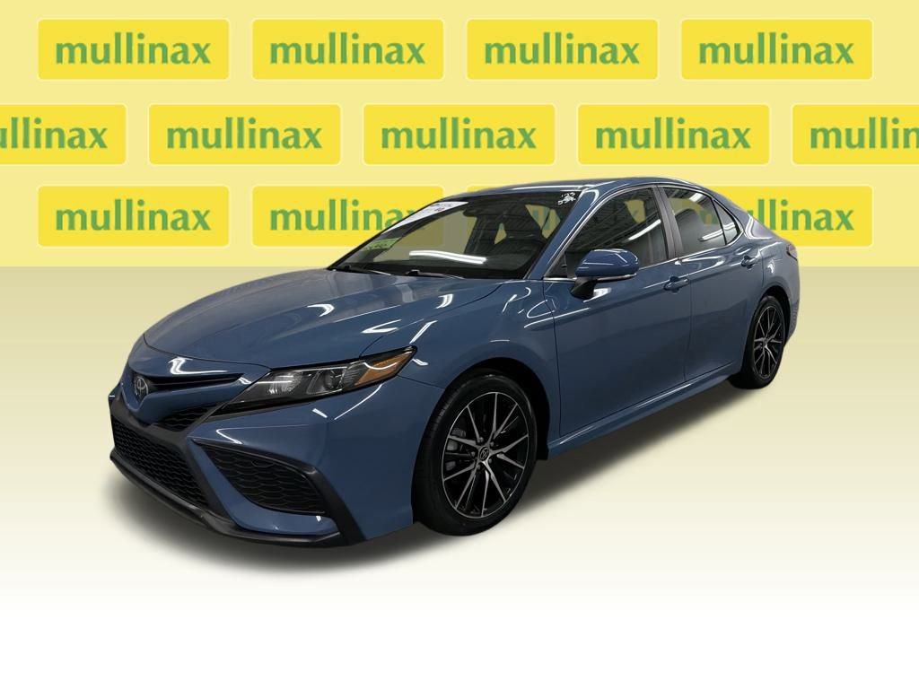 Used 2023 Toyota Camry SE image 13