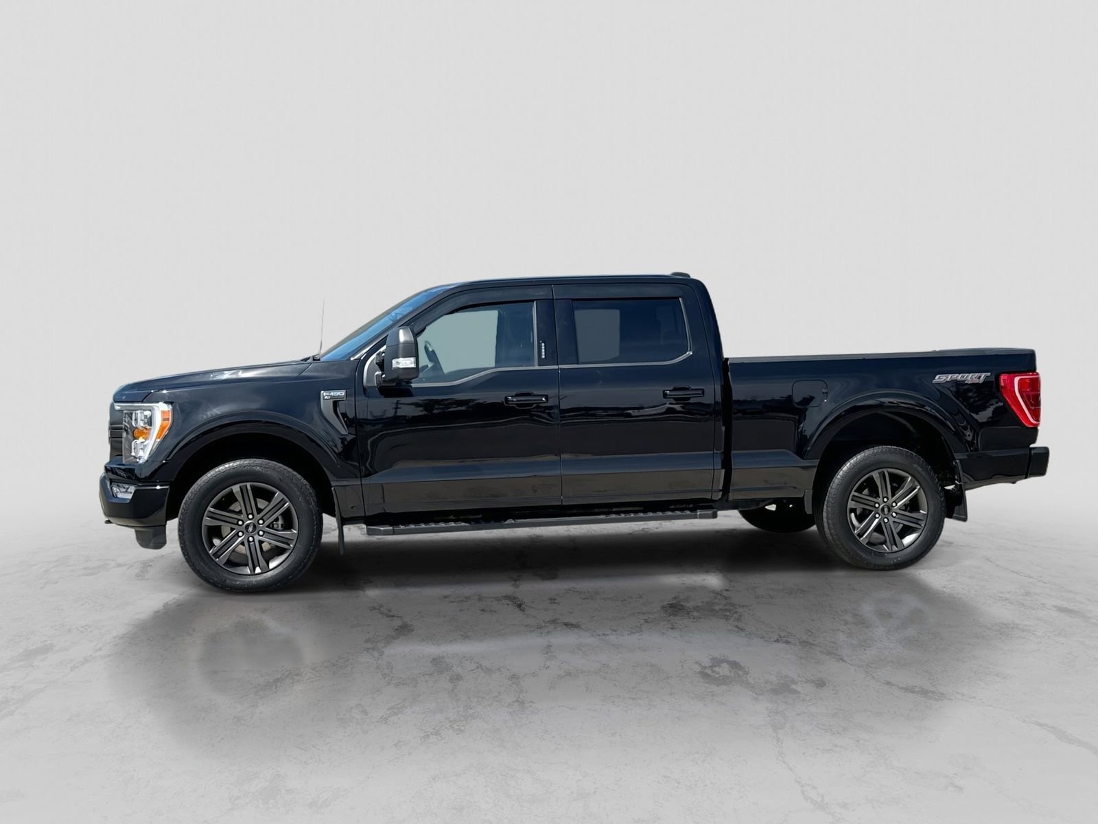 Certified 2022 Ford F150 XLT w/ Equipment Group 302A High AWD/4WD image 3