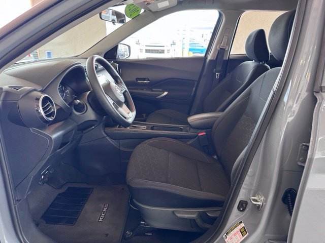 Used 2023 Nissan Kicks SV w/ Exterior Package FWD image 9