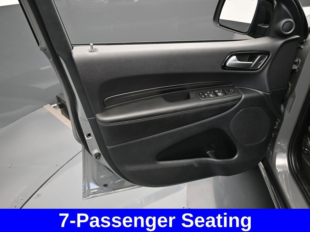 Used 2024 Dodge Durango SXT w/ 3rd Row Seating Group image 47