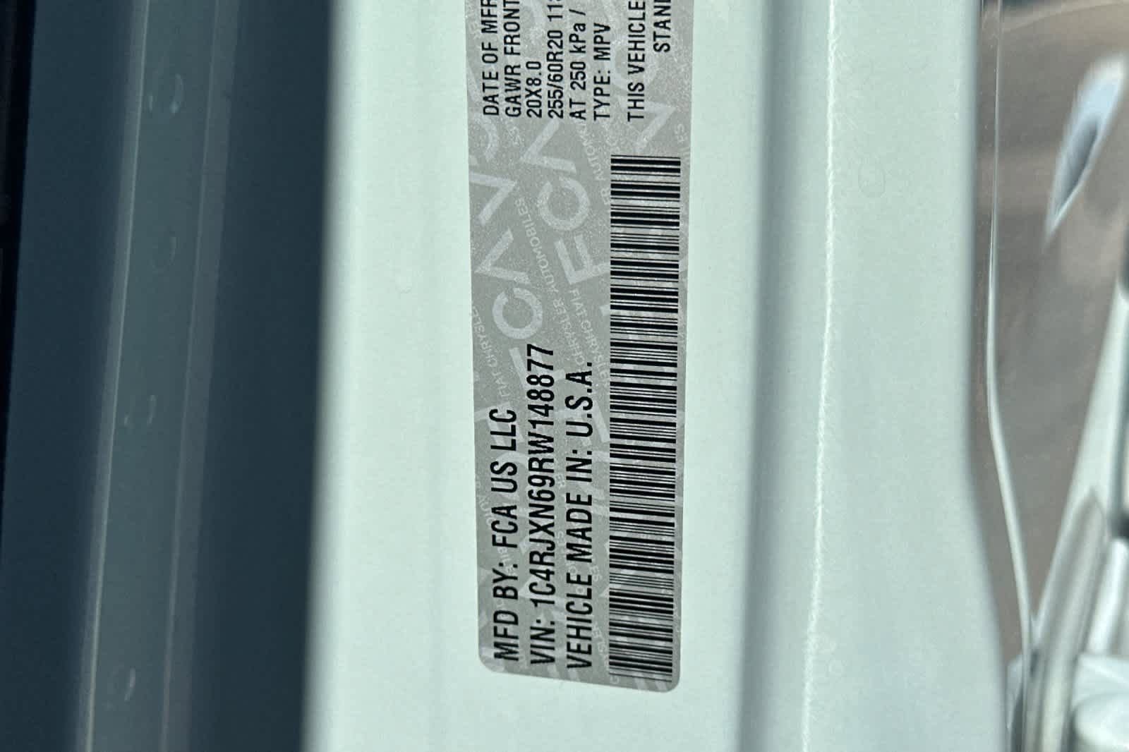 Used 2024 Jeep Wrangler Unlimited AWD/4WD image 29