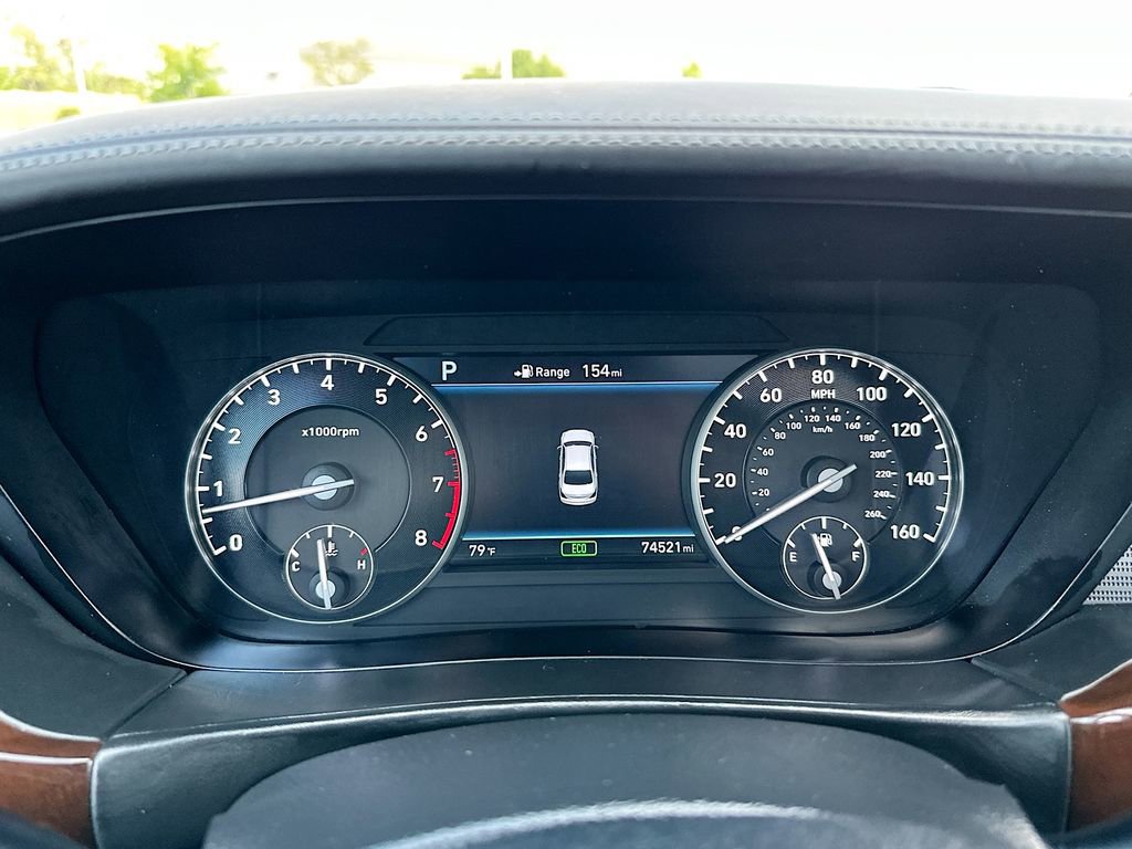 Used 2019 Genesis G90 3.3T Premium RWD image 12