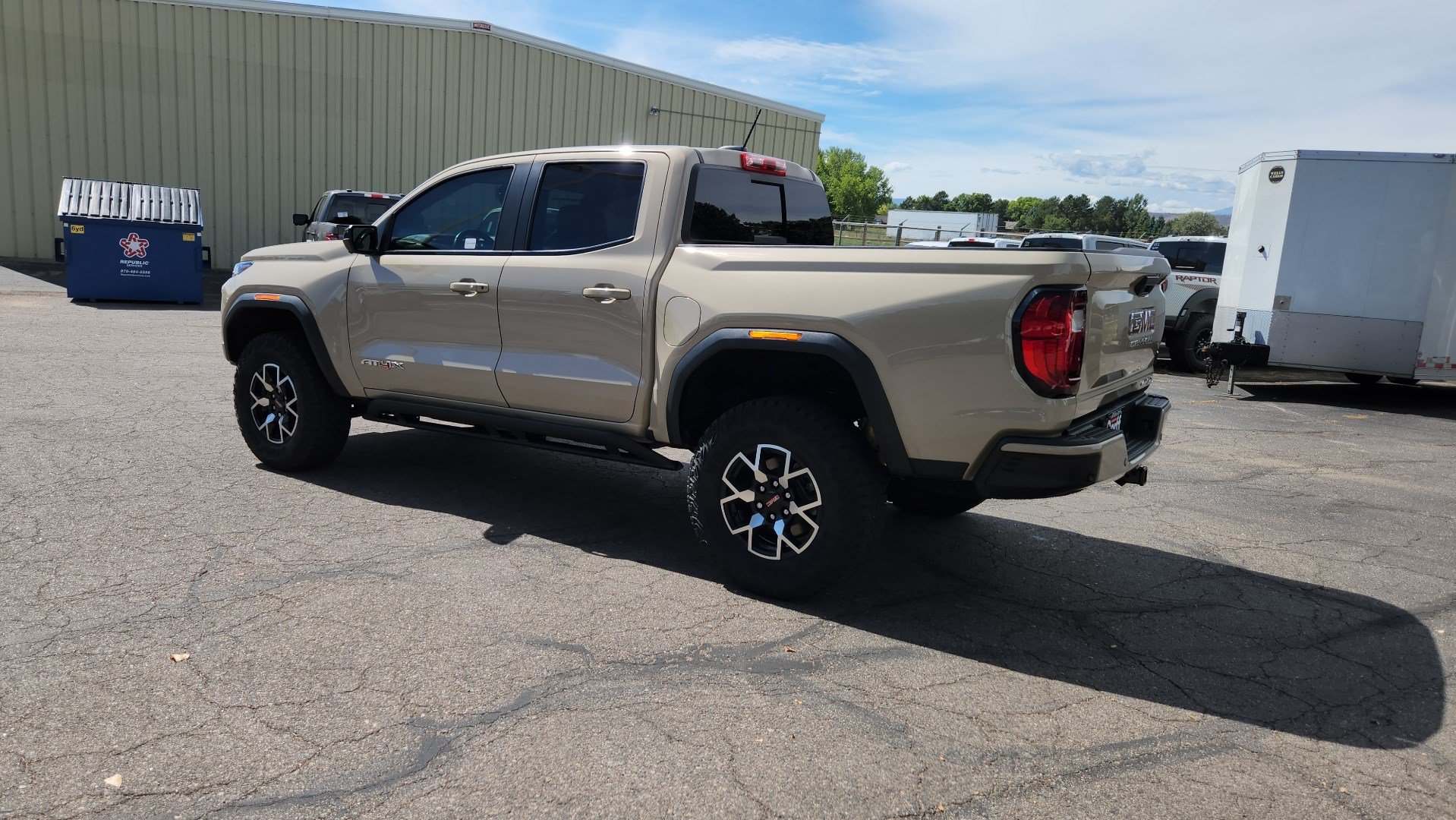 Used 2024 GMC Canyon AT4X AWD/4WD image 7