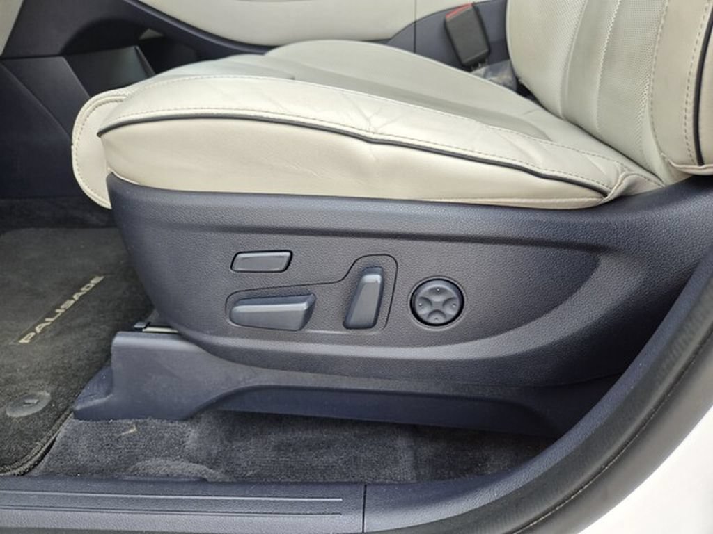 Used 2022 Hyundai Palisade Limited FWD image 10