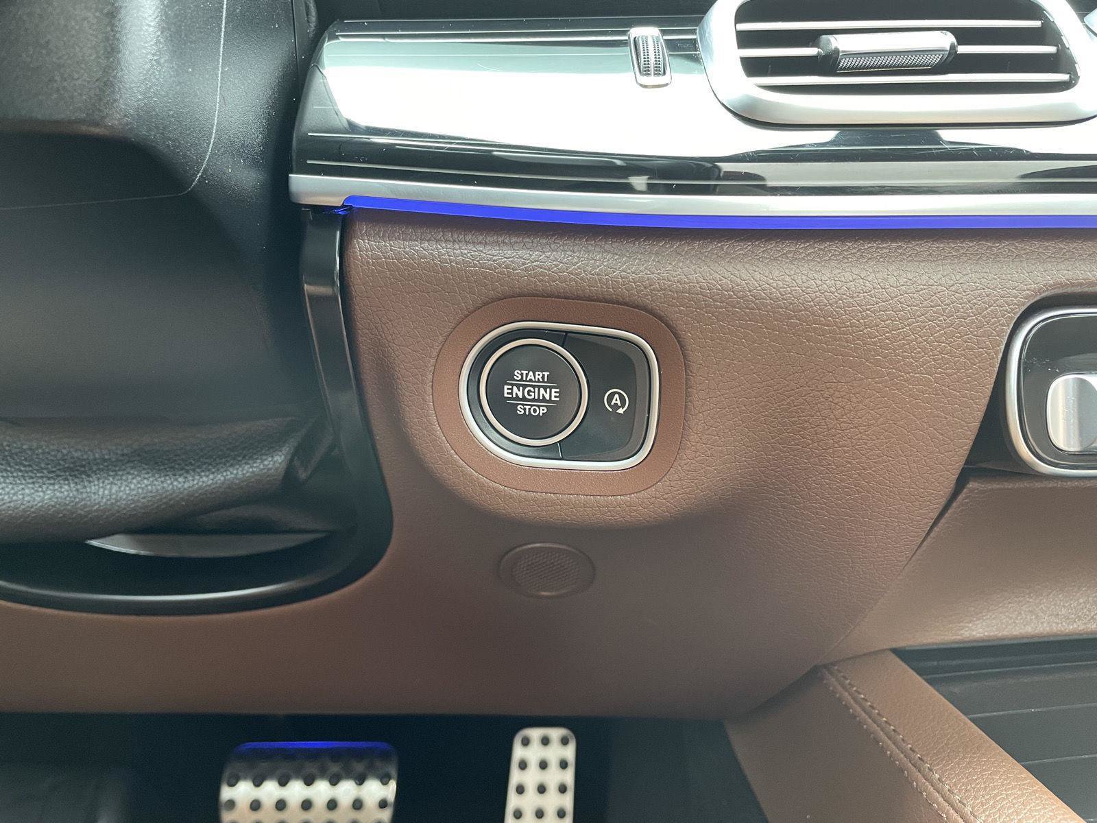 Used 2024 Mercedes-Benz GLS 450 4MATIC image 29