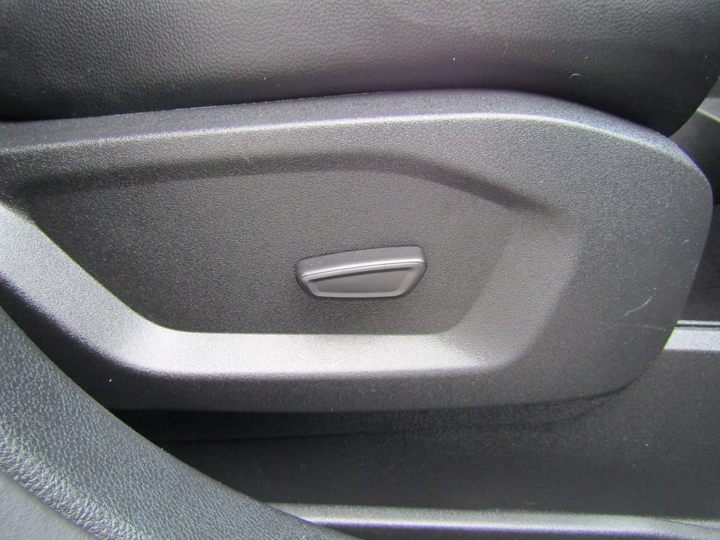 Certified 2023 Ford Edge SEL w/ Convenience Package AWD/4WD image 40
