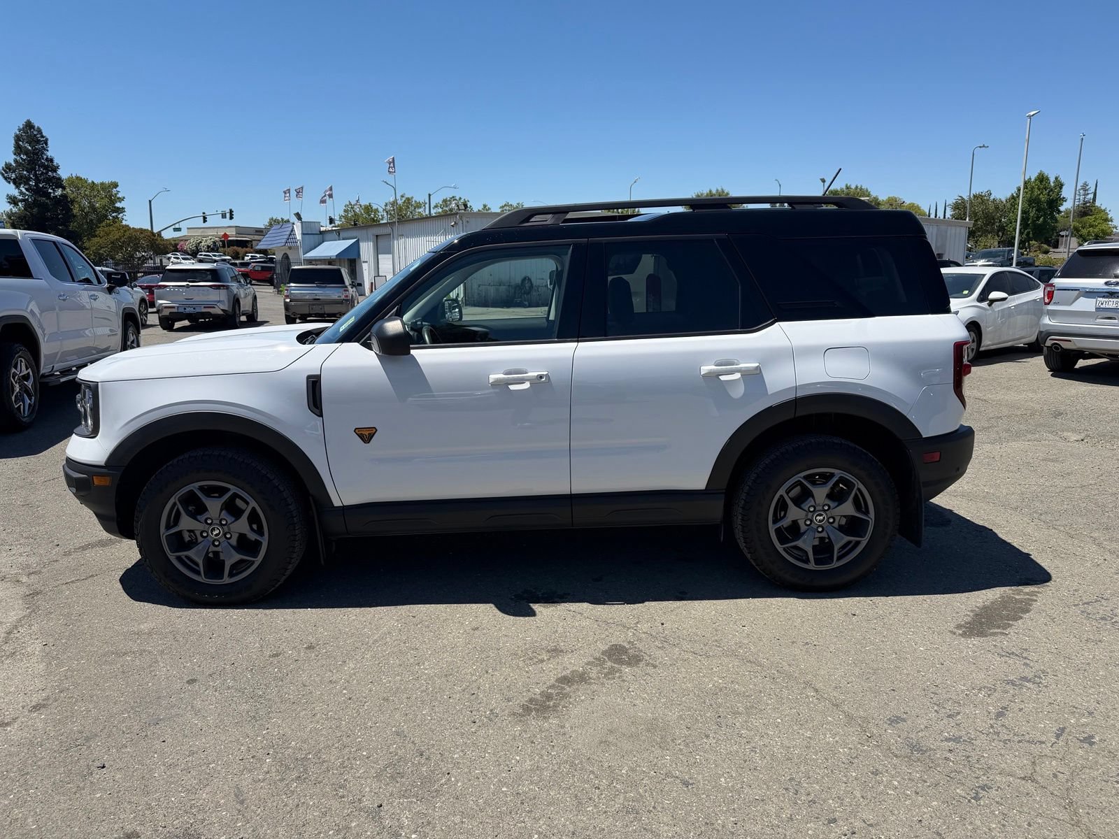Certified 2021 Ford Bronco Sport Badlands w/ Badlands Package AWD/4WD image 2