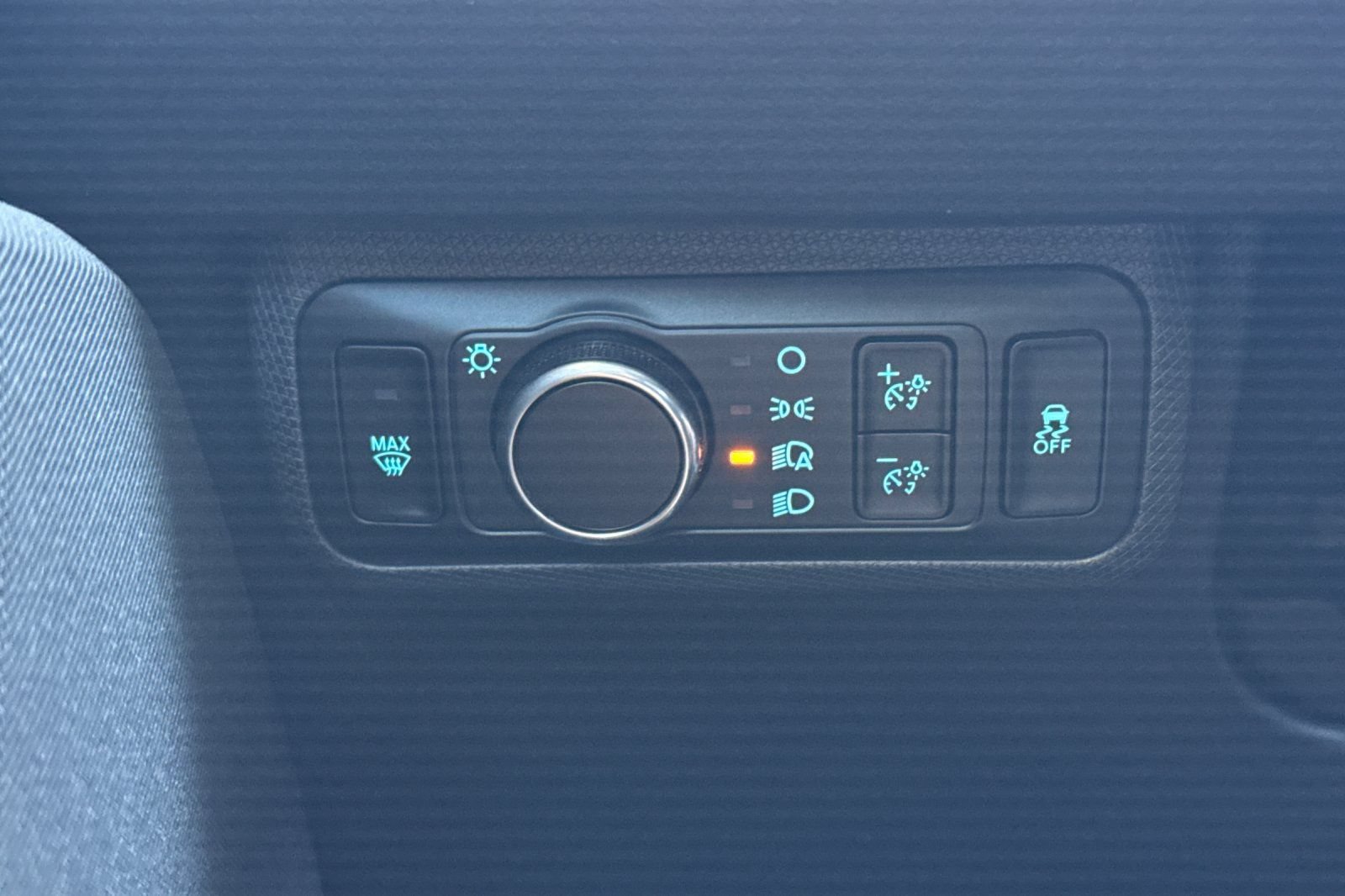 Certified 2023 Ford Mustang Mach-E Select RWD image 28