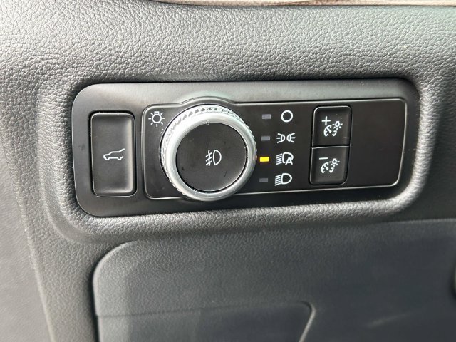 Certified 2023 Ford Explorer Limited w/ Limited Technology Package RWD image 20
