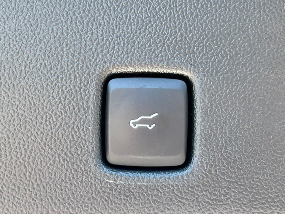 Certified 2023 Ford Escape ST-Line w/ Tech Pack #1 AWD/4WD image 33