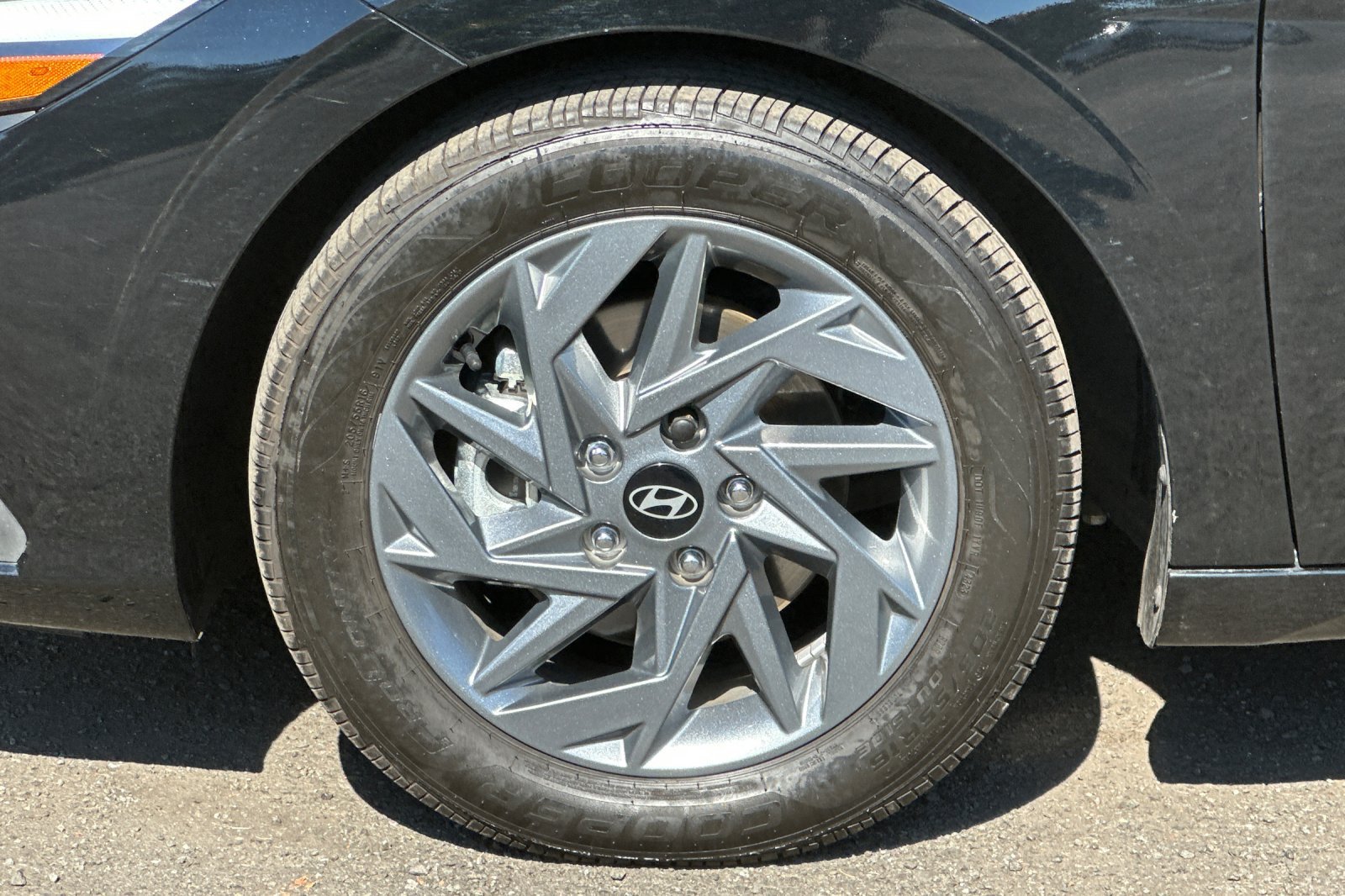 Used 2024 Hyundai Elantra SEL FWD image 43